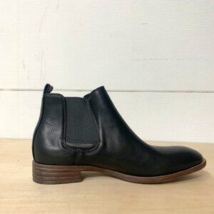 Men’s Black Leather Mid-Top Slip On Chelsea Boots